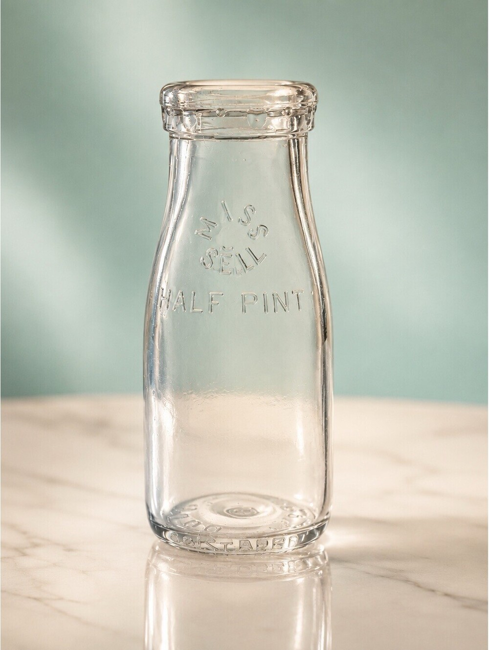 Hood & Sons 1948 Mass Seal Half Pint Glass Milk Bottle, 2x5.5"